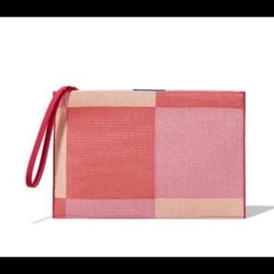 ISO Rothy’s peach madras essential pouch DO NOT BUY 💕🍑💕🍑💕🍑💕🍑